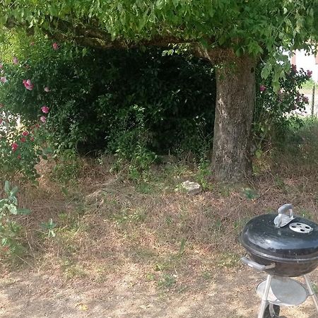 Maison De Ferme Au Calme Jusqu'A 10 Personnes Gannay-sur-Loire Extérieur photo